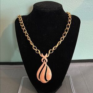 Vintage 1980 Napier gold tone and enamel statement necklace